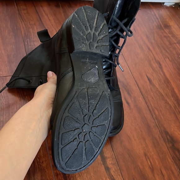 Born black leather combat boots - Picture 10 of 11